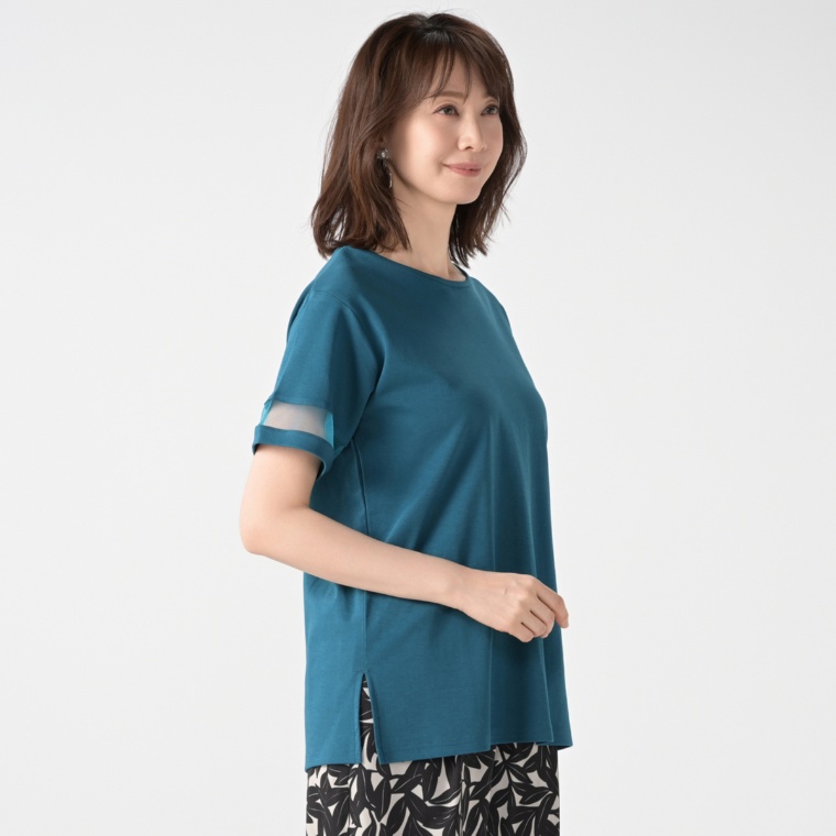 Coeur sucre 袖シアー切替カットソープルオーバー