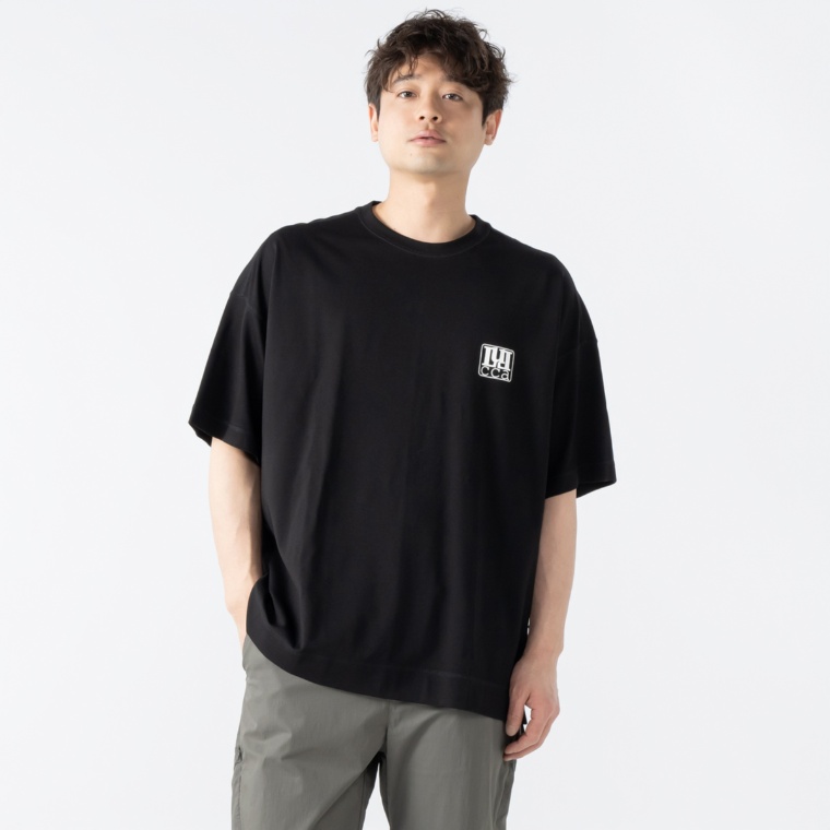 Lucca Uomo alla moda ワンポイントプリントＴシャツ