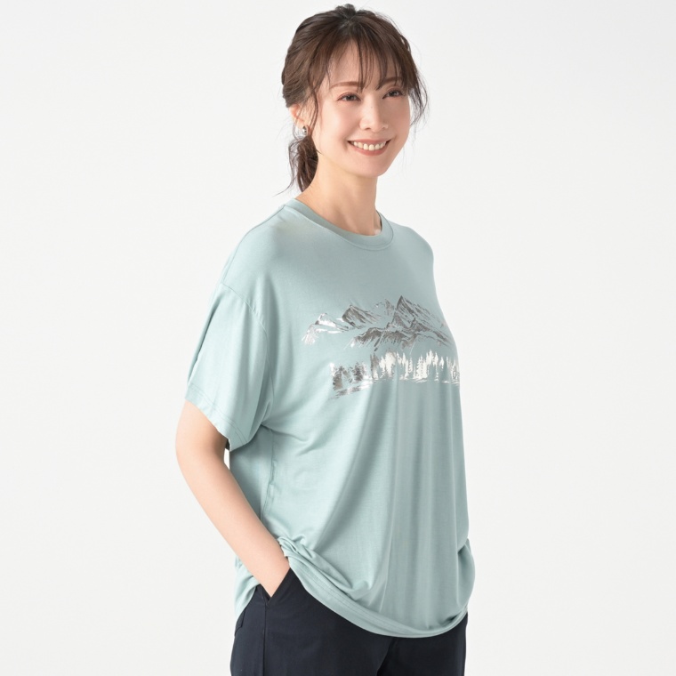 EDDIE BAUER 箔プリントTシャツ