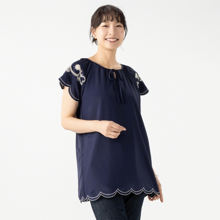 &LOVE ハートクローバーのカットワークチュニック