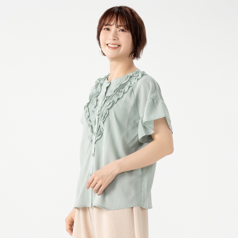 &LOVE 女性らしさ香るデザインふりるブラウス