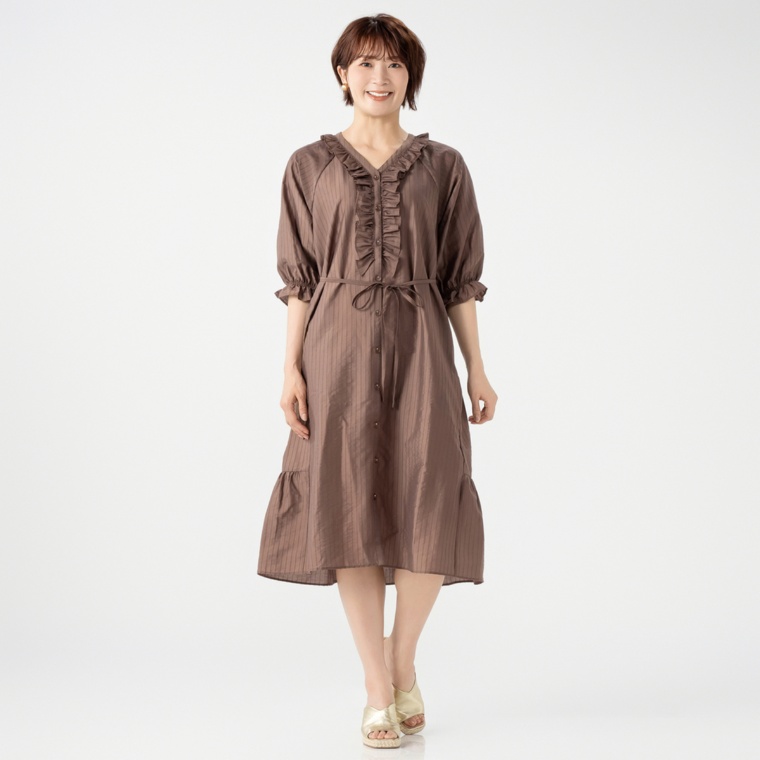 &LOVE 顔周り華やぐフリルガウンワンピースネット限定