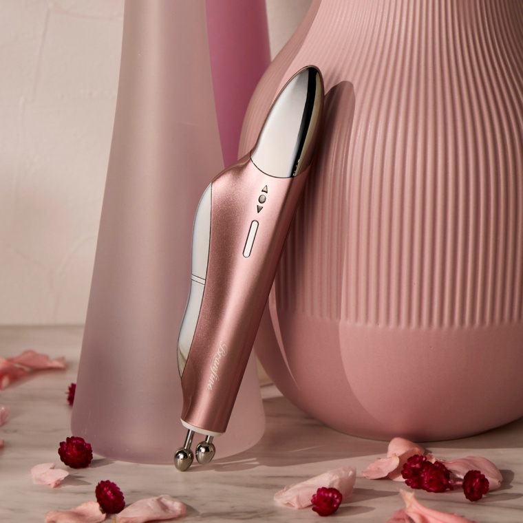 美品　ピカ子さん　ブランフィーネトリプルブースター[EMS美顔器] 　２本セット 楽天市場】【おまけ付】ブランフィーネ ダブルブースター