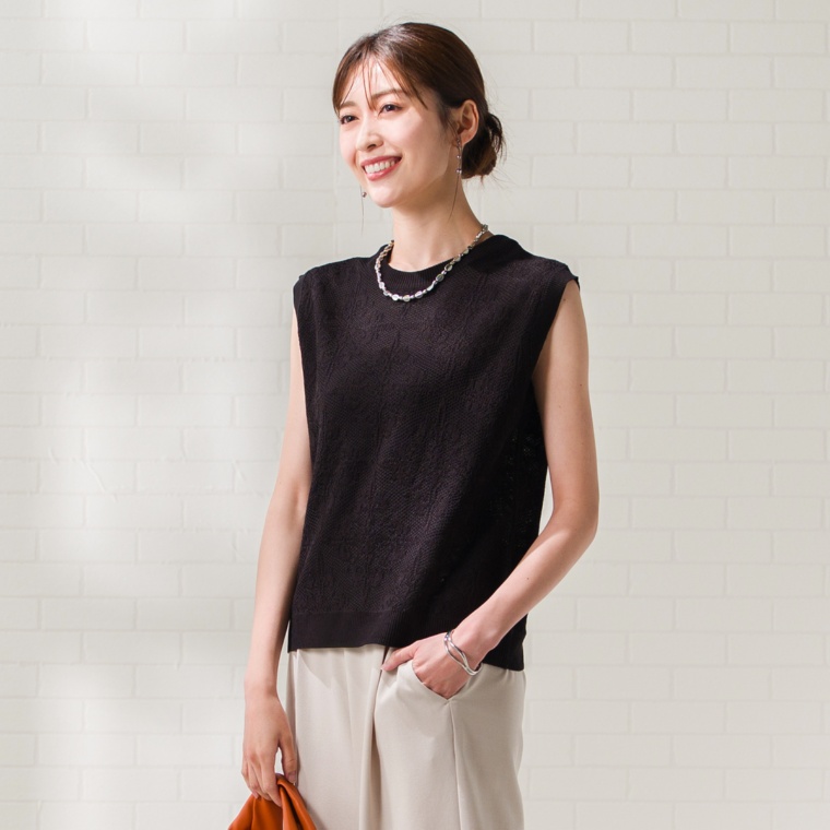 CARRIERE 柄編みノースリーブニットプルオーバー