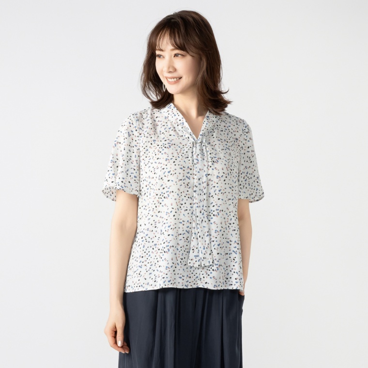 CARRIERE プリントボウタイブラウス