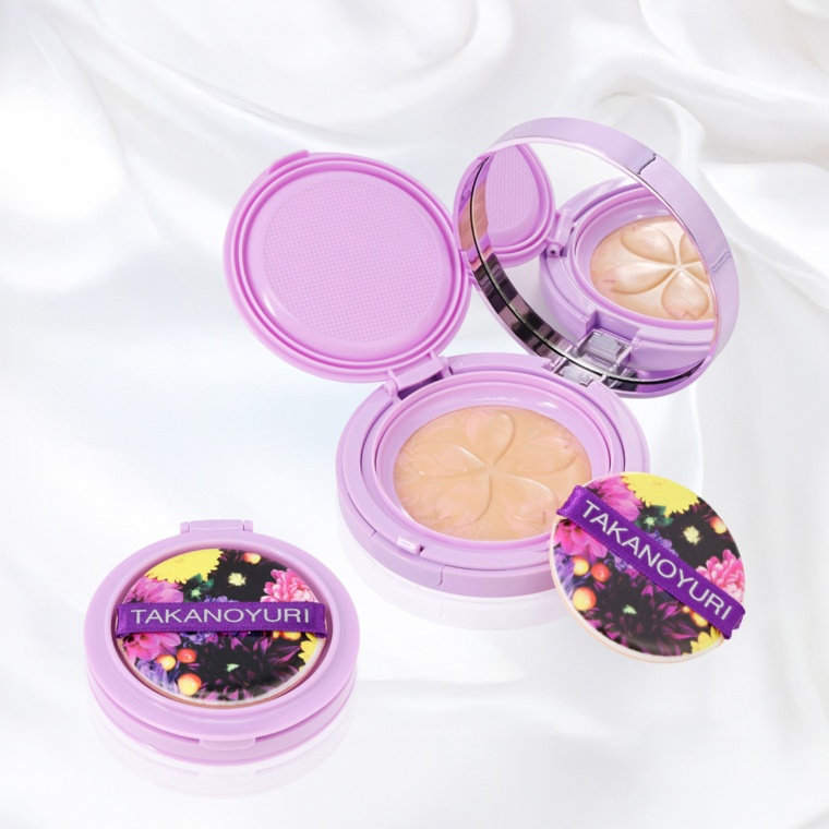 たかの友梨 フラワ-パクトファンデ-ション レフィル付き たかの友梨エステファクト フラワーパクトケース＋レフィル2個
