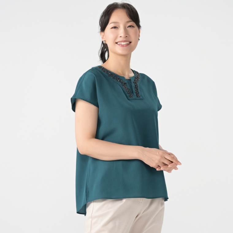 タカシマヤスタイルプリュ ビジュー刺しゅう入りブラウス