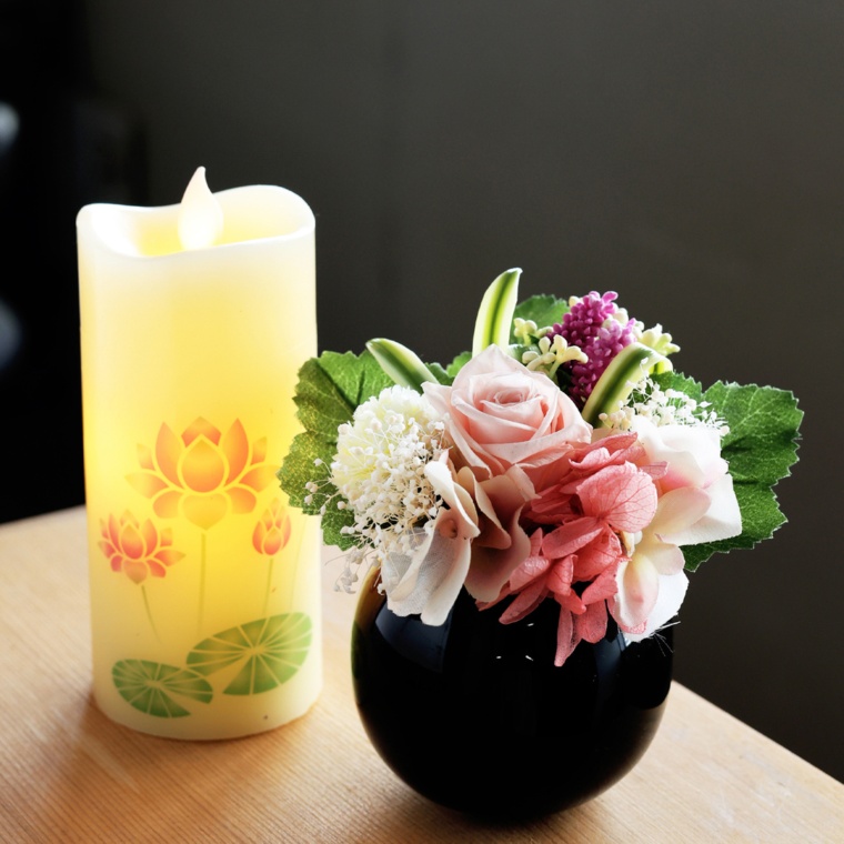 プリ仏花ピンクとLEDローソク蓮1本
