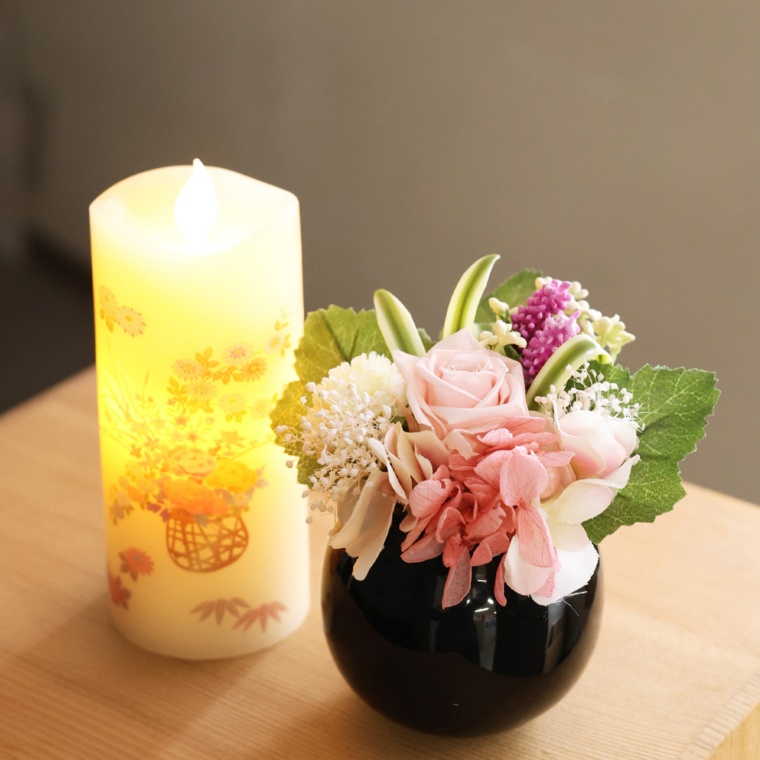 プリ仏花ピンクとLEDローソク花籠1本