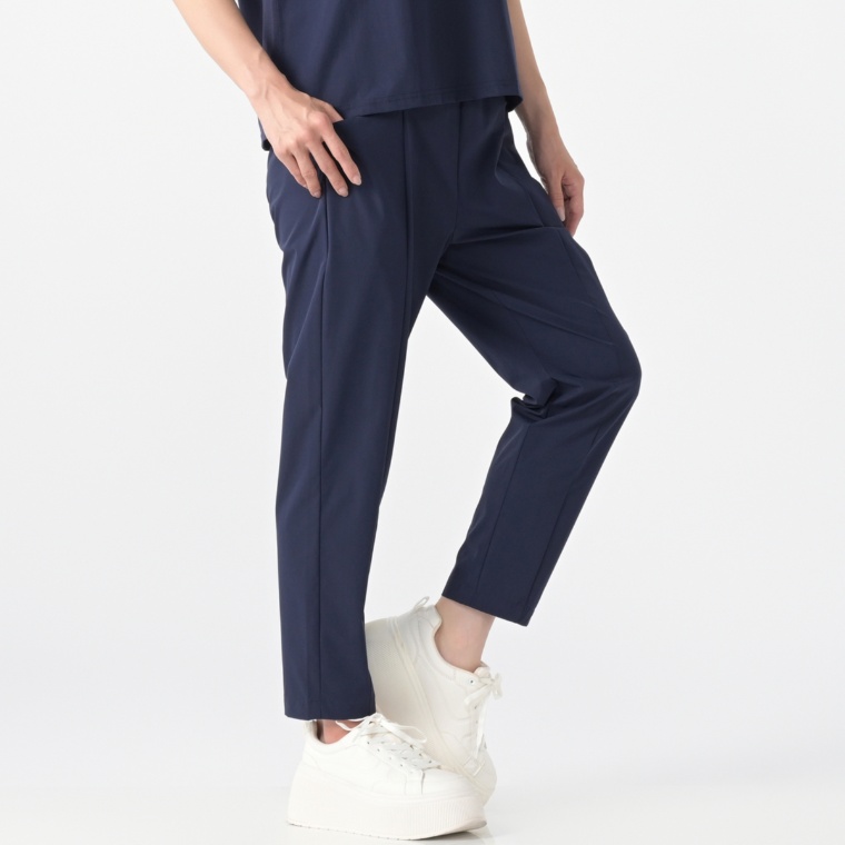 KawaiOkada サラサラストレッチテーパードパンツ