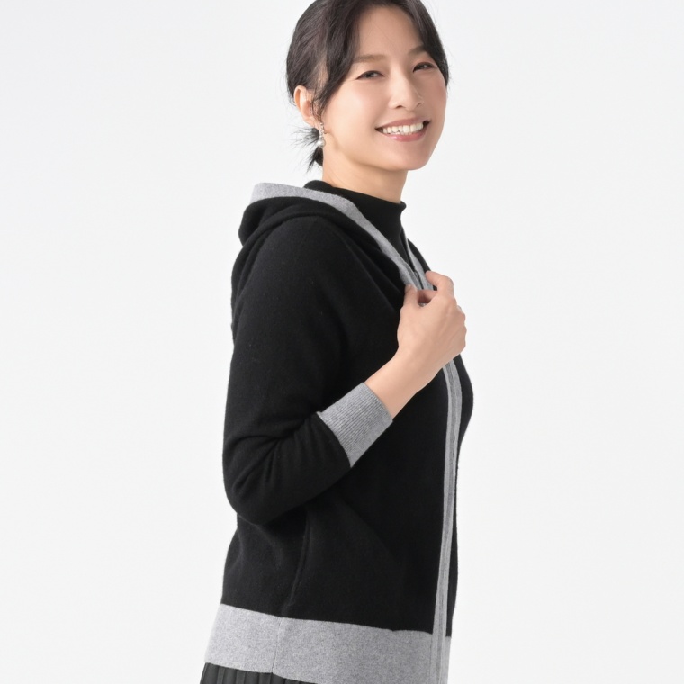 CASHYAGE カシミヤ100%配色ジップアップフーディ