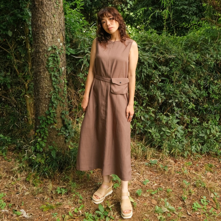 Carney ベルトポーチ付き シンプルIラインワンピース