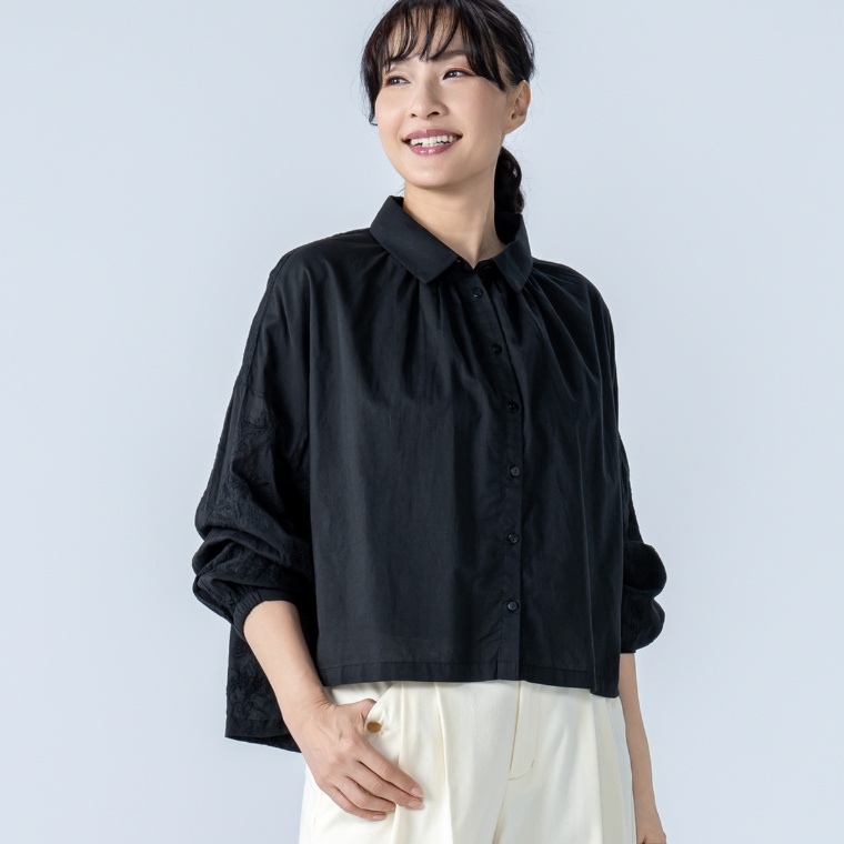 tegami 刺繍使いブラウス