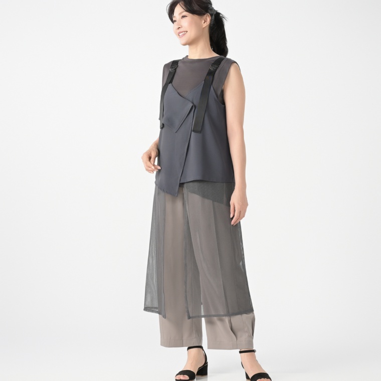 ModdedAnce 異素材MIXレイヤード風ジレ