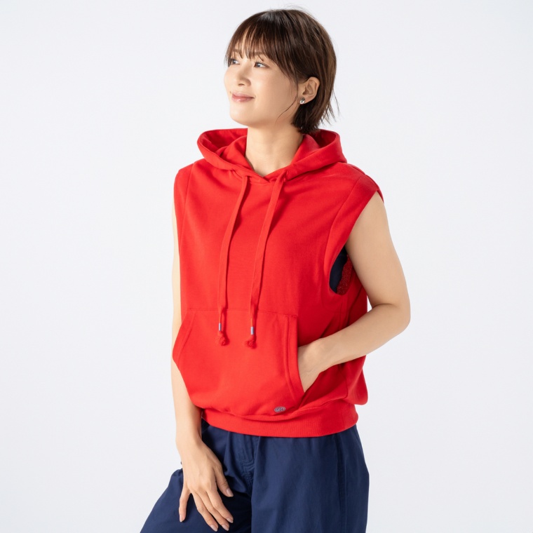 GRC ワンポイント刺繍フード付きベスト