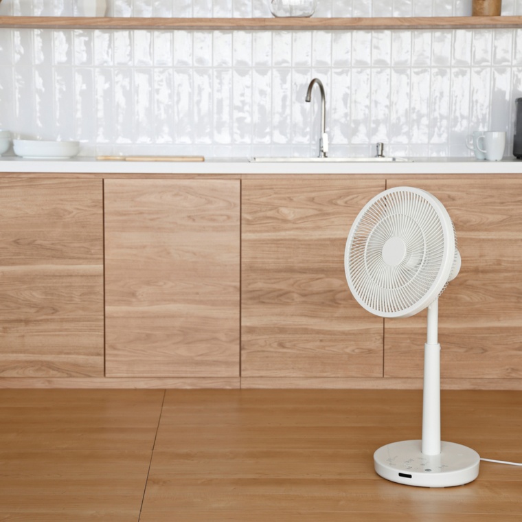 シロカ 音声認識サーキュレーター扇風機ポチタマ扇SF-V251