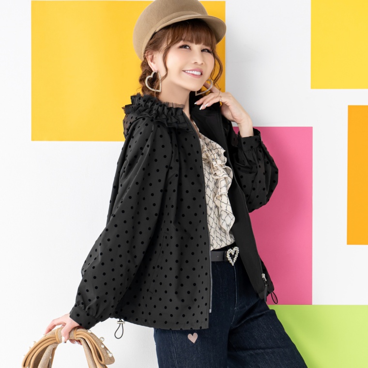 &LOVE 顔周り華やぐフロッキードットブルゾン