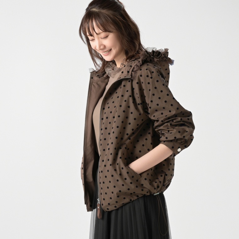 &LOVE 顔周り華やぐフロッキードットブルゾン