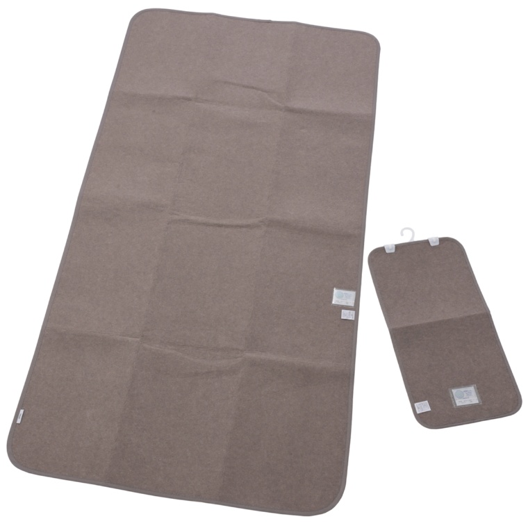 hauu ジメジメをサラッと快適 除湿シート2点セット