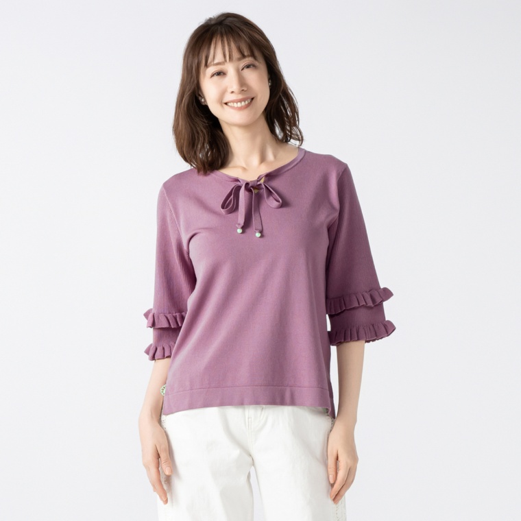 &LOVE 幸せふりるのパールビジューニットトップス