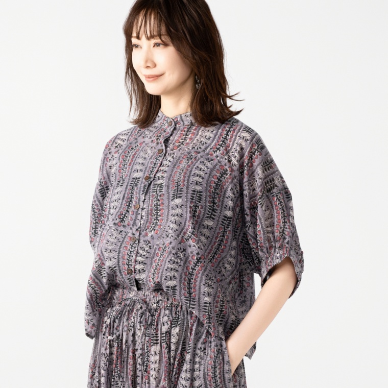 myM ブロックプリントワイドブラウス