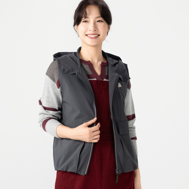 Carney マルチエフェクトスリーブレスマウンテンパーカー