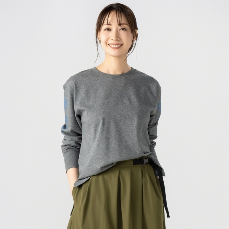 Carney フォークロア刺繍モチーフ プリントプルオーバー