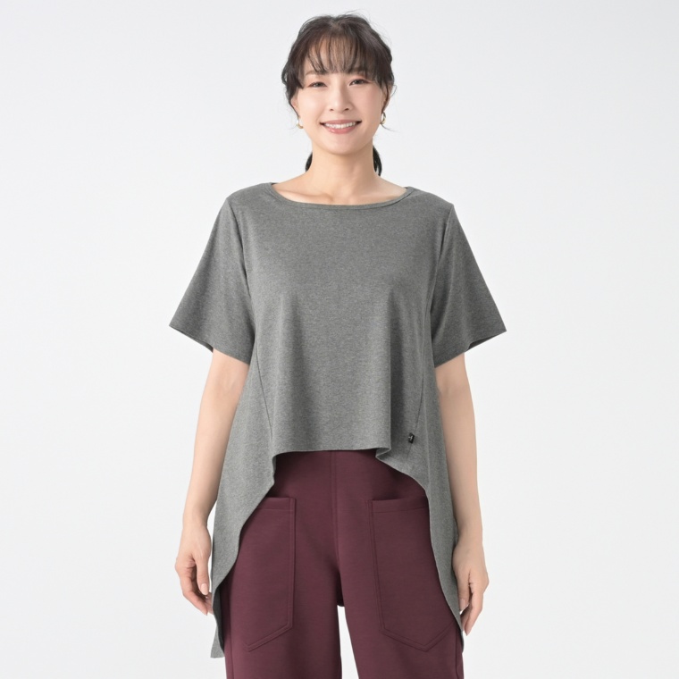 KawaiOkada デザインクルーネックプルオーバー