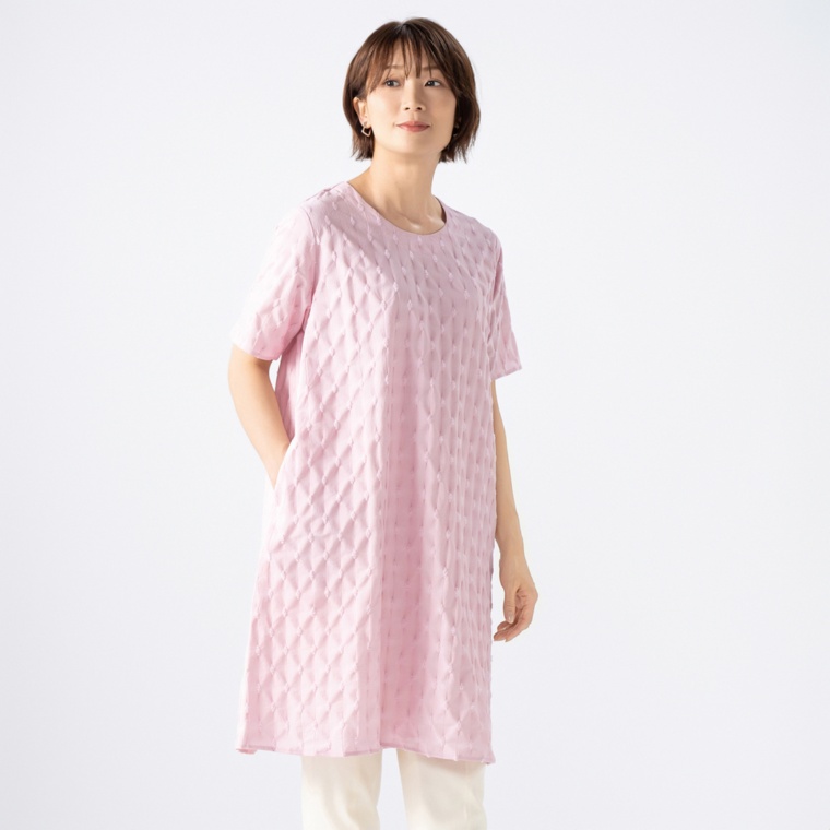 Provadorタック刺繍の肌離れが良いチュニックワンピース