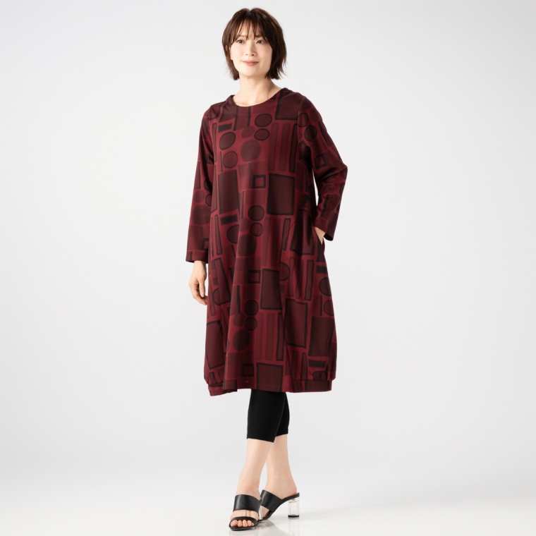 HELA 幾何学柄ワンピース