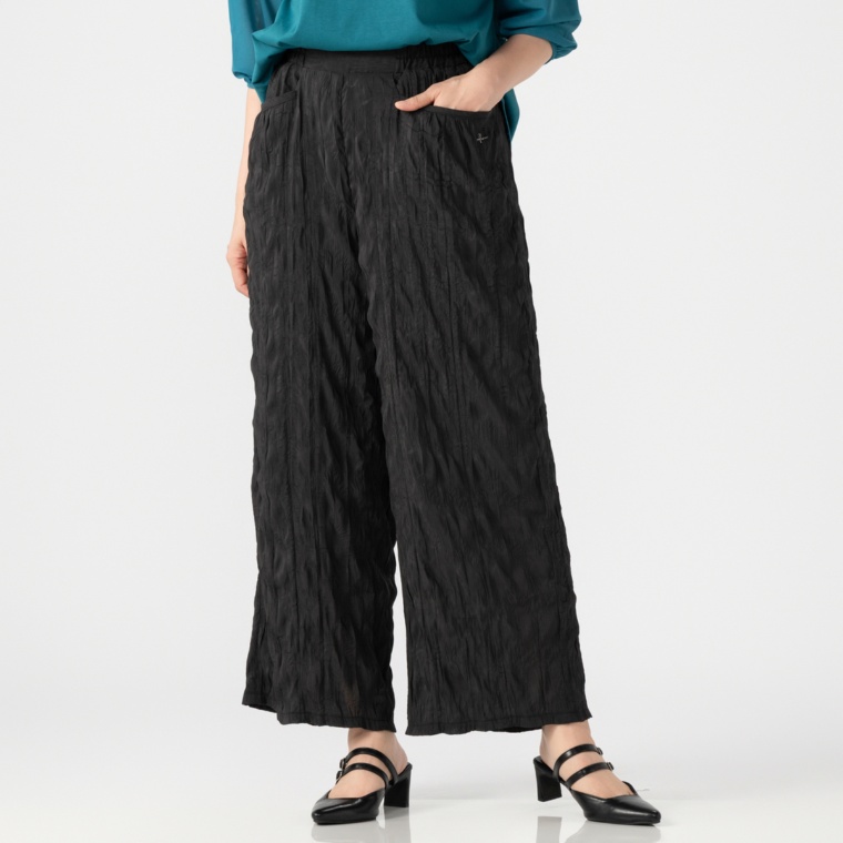 PALLE&Annika Huett ギャザーフェミニンセミワイドパンツ