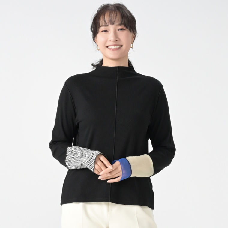 MORNMAGIE アシンメトリーな袖口が映えるトップス