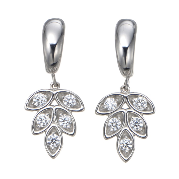 PT900/18KWG Dカラーダイヤリーフデザインイヤリング/ピアス