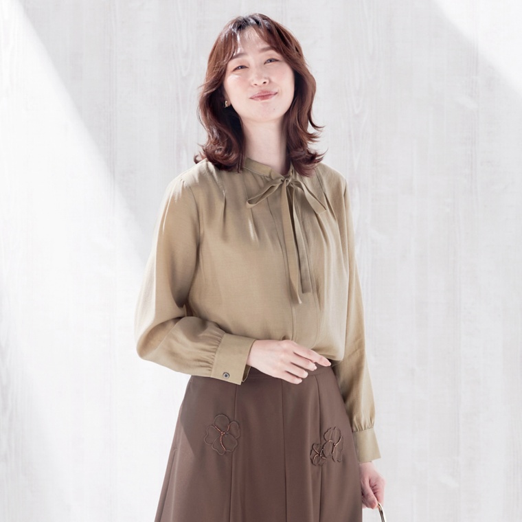FEE CERISE ボウタイスタンドカラーブラウス