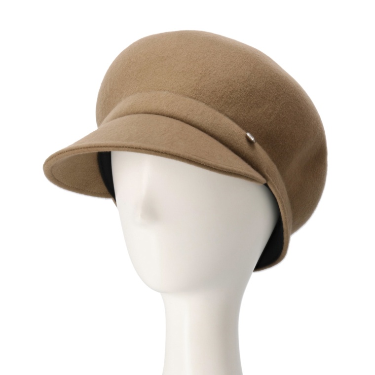 &LOVE ハートチャームのLOVEキャスケット