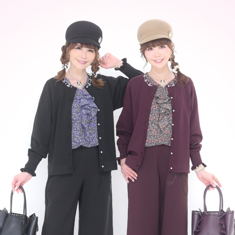 &LOVE キラキラパールビジューの華やぎ上品ニットカーデ