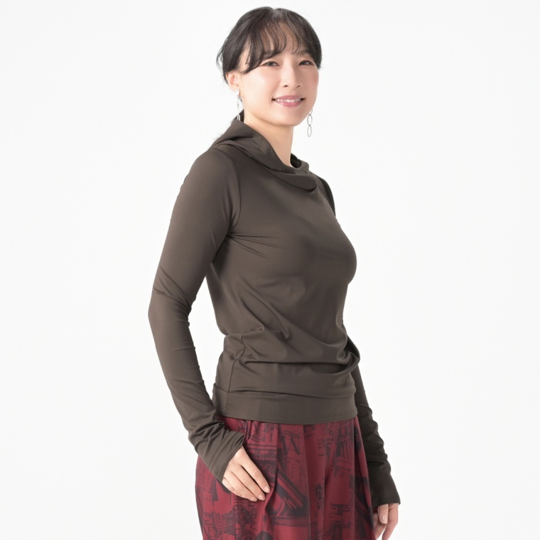 MASAGO ハイストレッチ素材フーディー