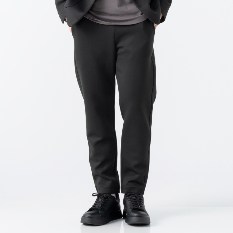 Lucca Uomo alla moda ダンボールニットパンツ