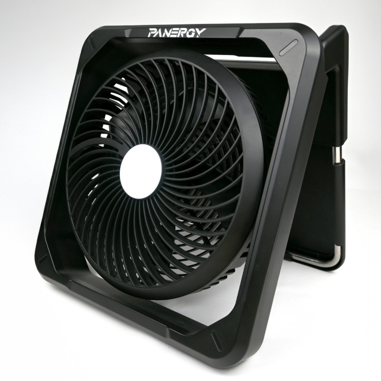 ソーラーパネル内蔵 屋外でも使えるワイヤレス扇風機