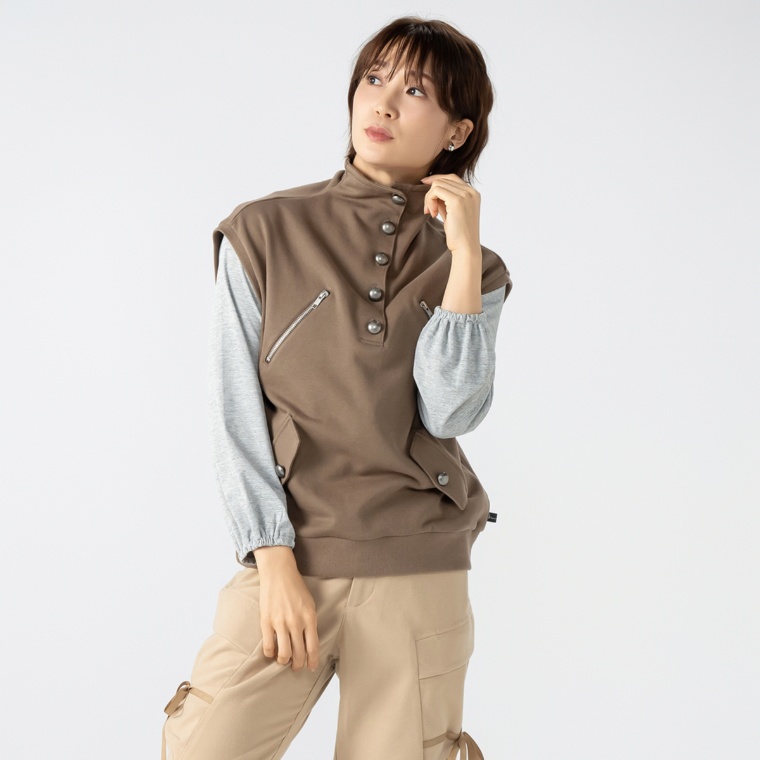 KawaiOKada 裏毛素材のボトルネックベスト