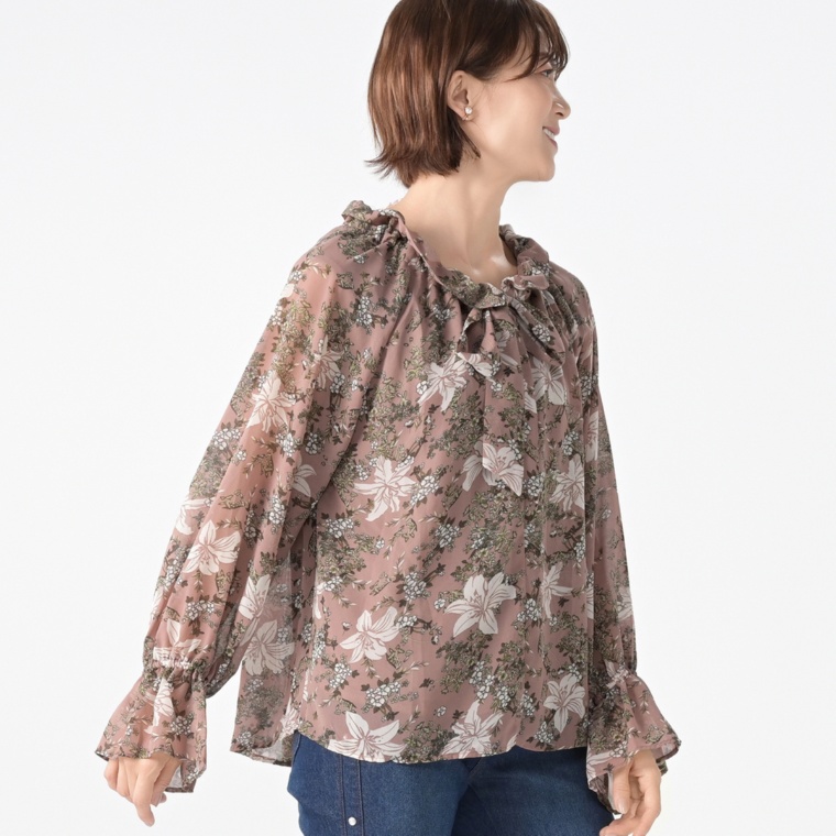 &LOVE 華やかフラワーボウタイリボンブラウス