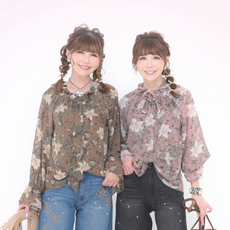 &LOVE 華やかフラワーボウタイリボンブラウス