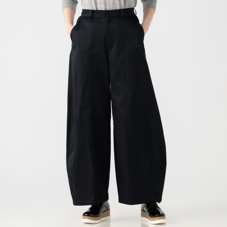 Abanicos ストレッチチノ ストラクチャード バレルパンツ