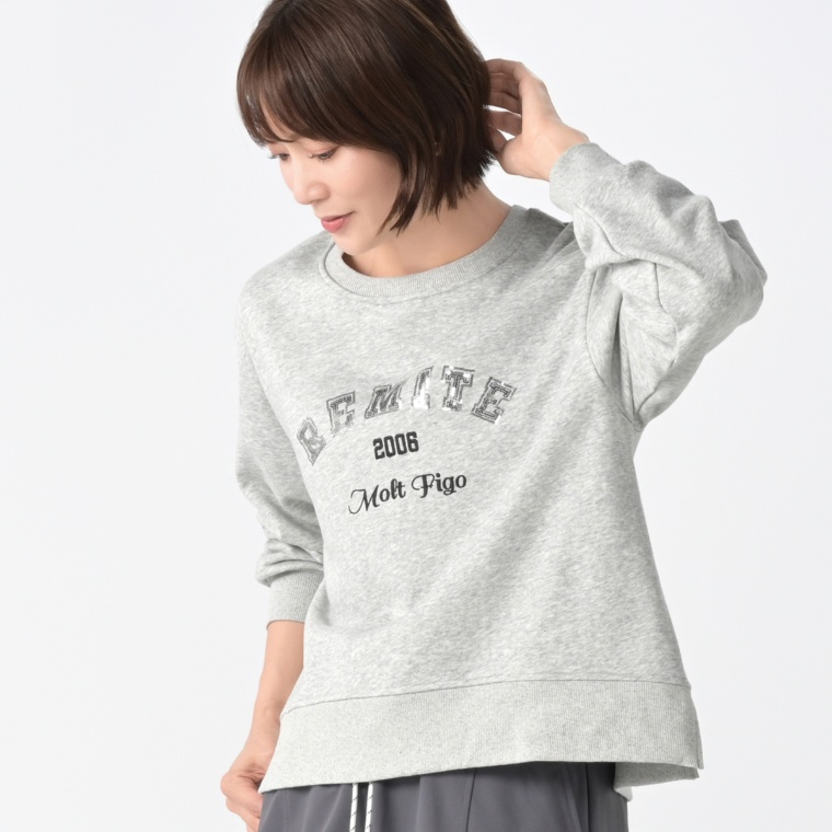 Remite スパンコールロゴ刺しゅうプルオーバー