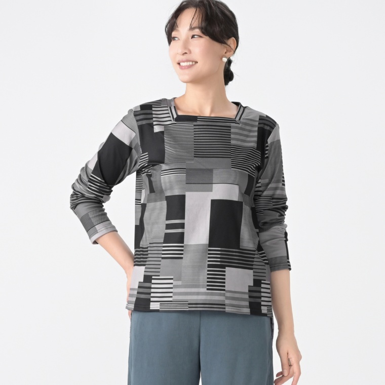 ModdedAnce パッチワークプリントスクエアネックプルオーバー