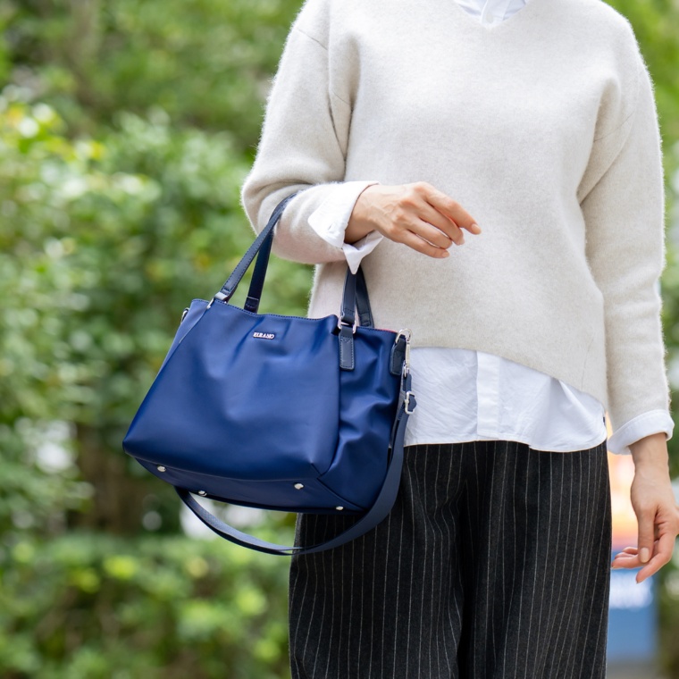 FIRANO 撥水ナイロンインナーカラーハンドバッグ