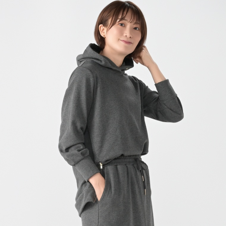 Coeur sucre 裏毛裾脇ジップ使いパーカー
