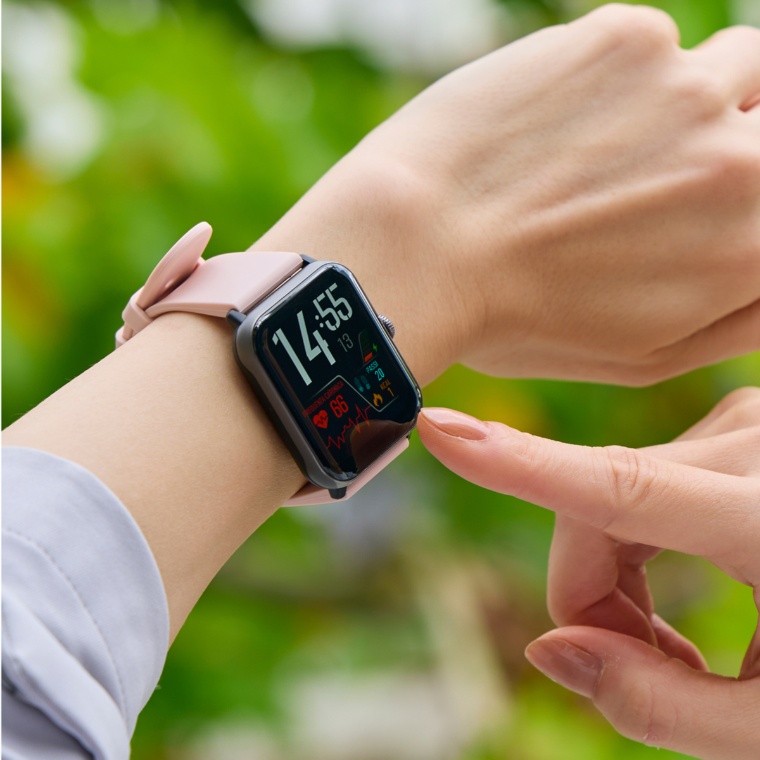 docomo スマートウォッチ01 カラーが選べる替えベルト付