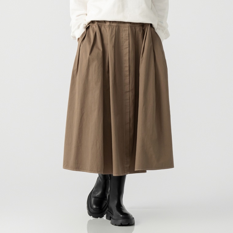 Carney 軽やかデニム タックフレアスカート