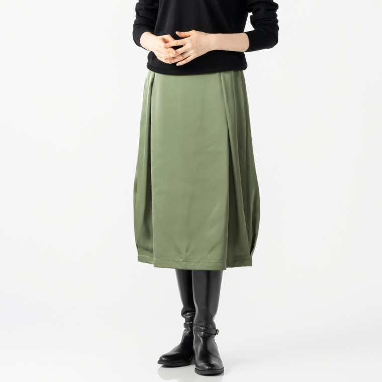 YukaKoshino タック使いのコクーンスカート